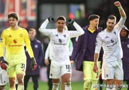 worldcup-英超曼联和铁锤帮踢平，胖虎大力轰门式传球助攻达洛特种瓜得豆！