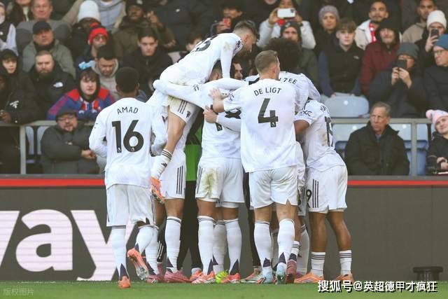 worldcup-英超曼联和铁锤帮踢平，胖虎大力轰门式传球助攻达洛特种瓜得豆！